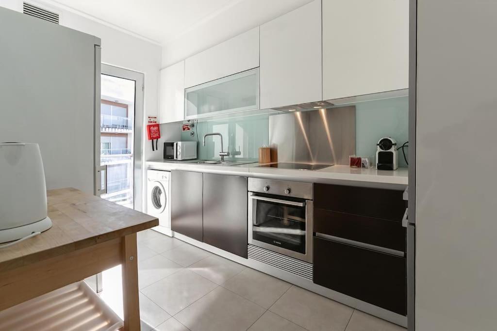 Lisbon Metro Apartment エクステリア 写真
